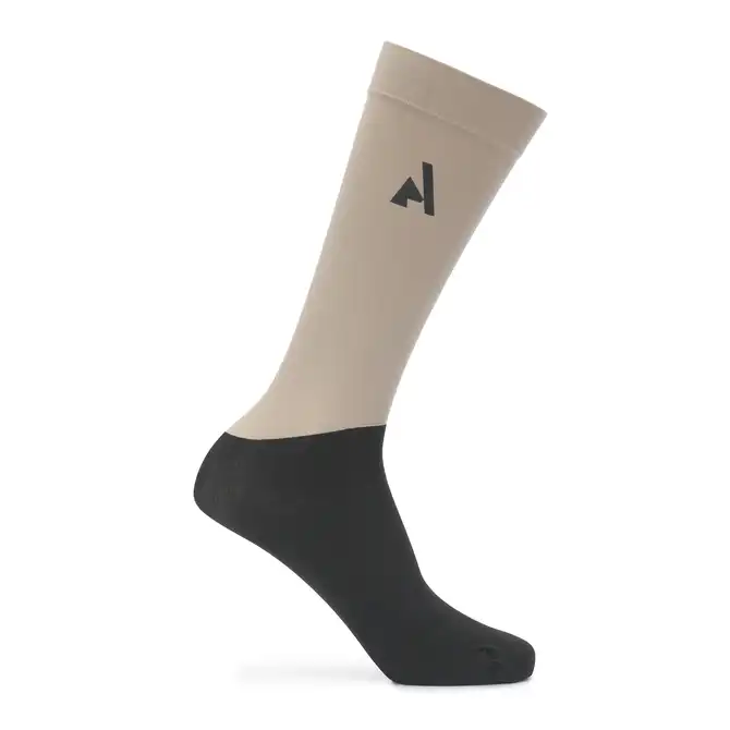 Shires Aubrion Adults React Performance Socks Sand