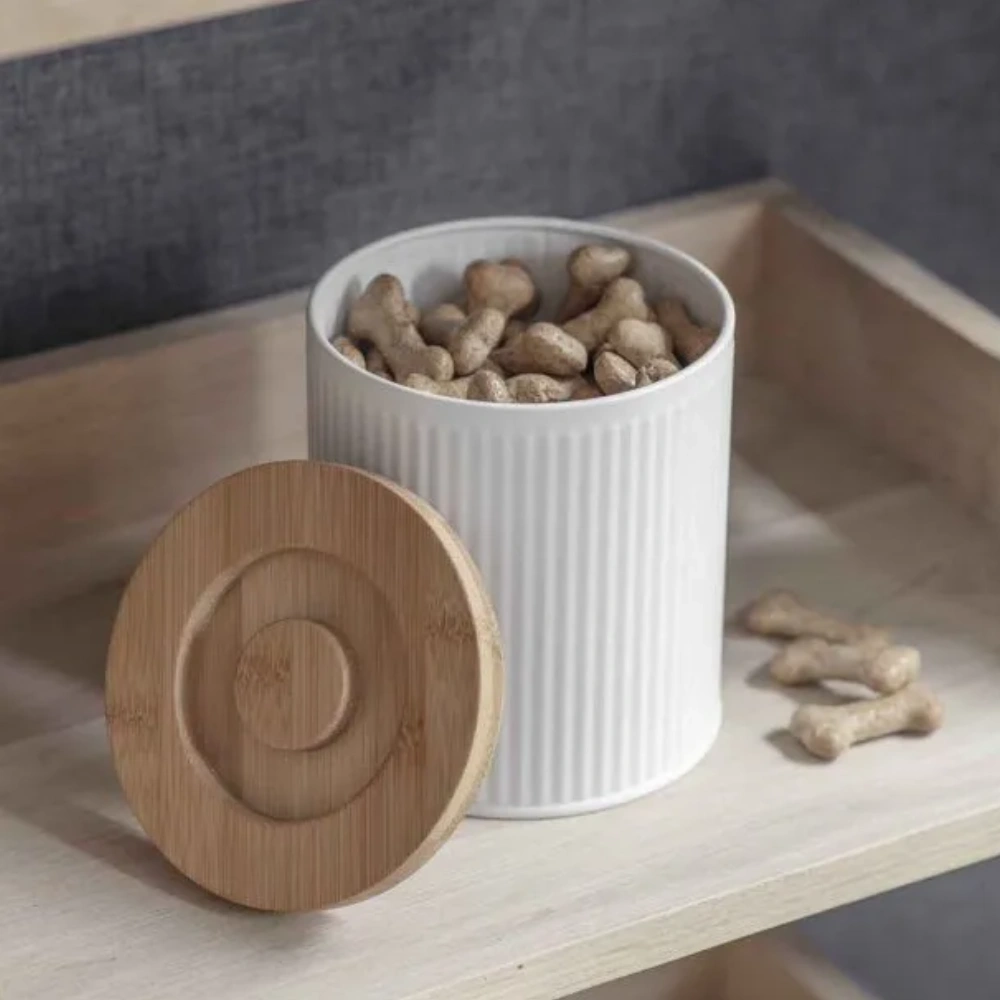 Kinloch Pet Treat Tin Lily White